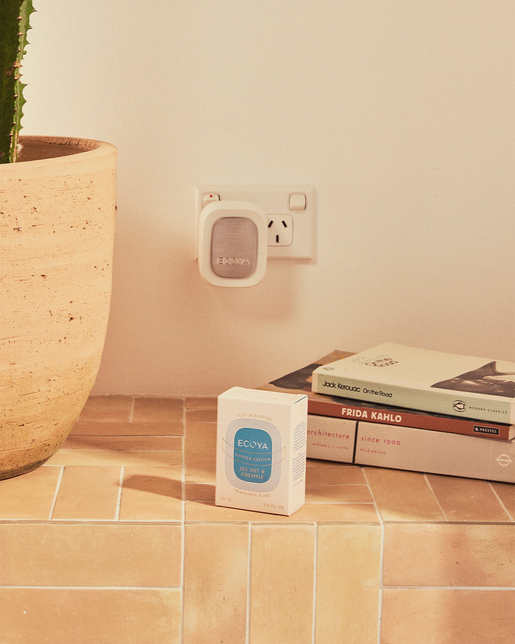 High Summer: Sea Salt & Pineapple Plug-In Diffuser Fragrance Flask