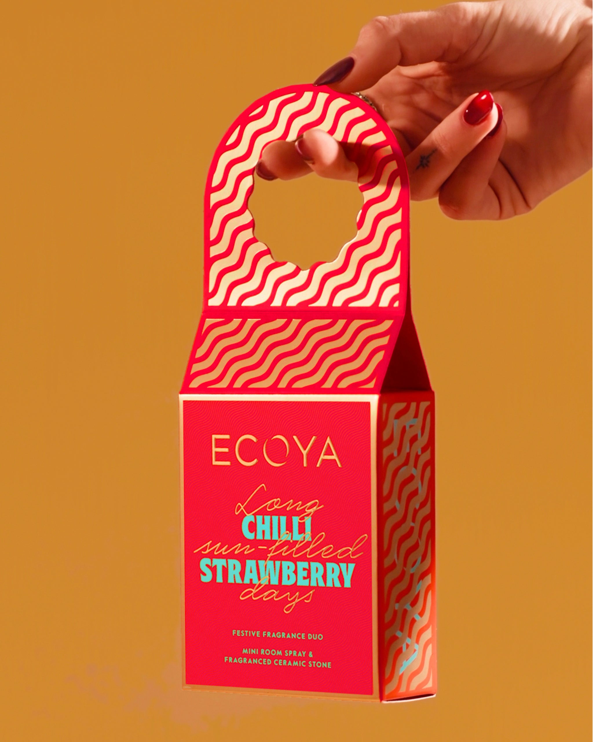 Holiday: Festive Fragrance Duo Chilli Strawberry