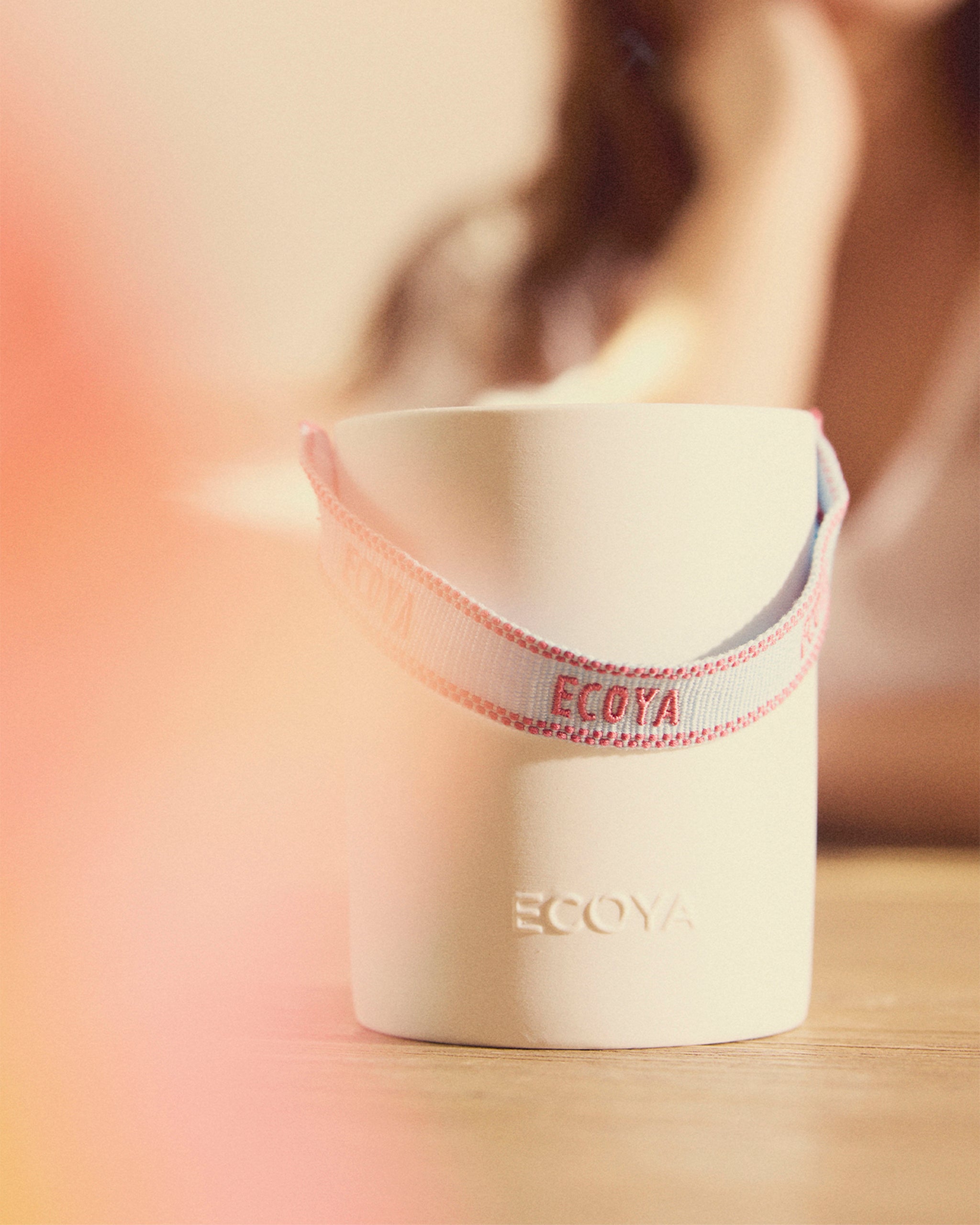 High Summer: Coconut & Tuberose Ceramic Candle